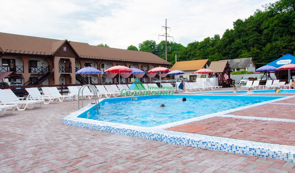 БІЛИЙ АІСТ база відпочинку в Солотвино