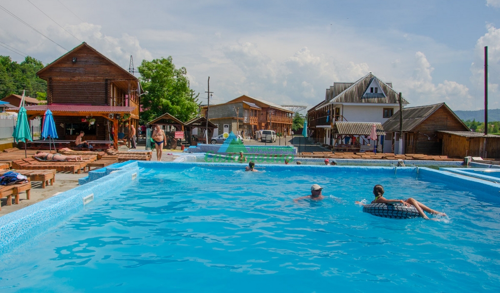 ДАЧА-ТИСА база відпочинку в Солотвино