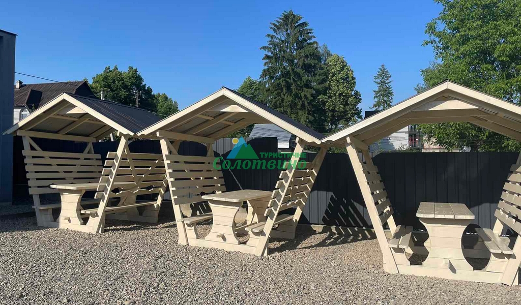 GOLD база відпочинку в Солотвино
