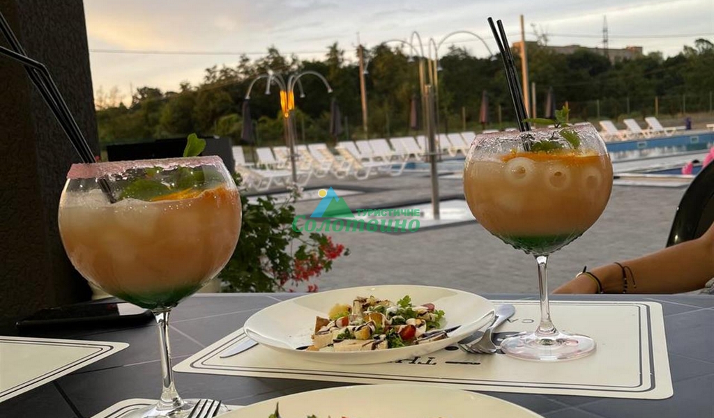 LOTUS база відпочинку в Солотвино