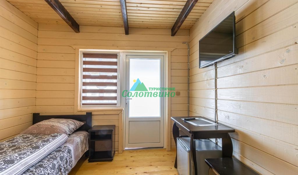 ЗОЛОТИЙ ПАВЛІН база відпочинку в Солотвино